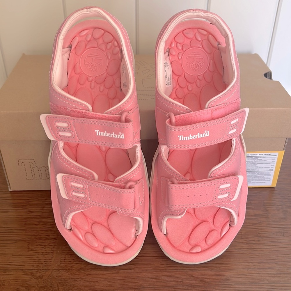 Timberland sandals Juniors size 6 sandstomper new in Box Pink (fits me womens 7)